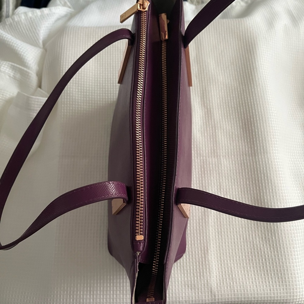Ted Baker burguendy/ purple tote pre owen - Picture 5 of 8